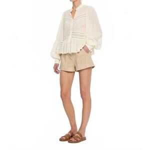 NEW KIVARI tana buttons on blouse in cream